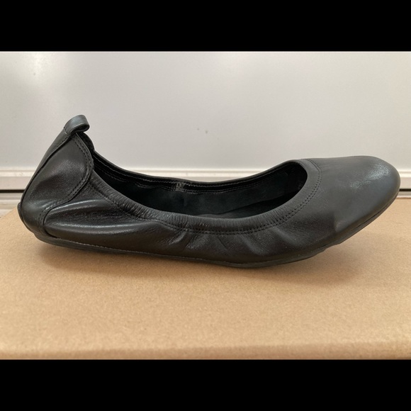 Cole Hann Black Leather Ballet Flats Size 7 - Picture 5 of 7